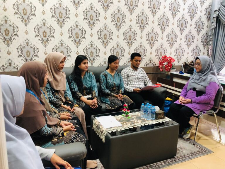 Tajamkan Kompetensi, Mahasiswa PPG Calon Guru UMRAH Gelombang 1 2024 Jalani PPL II di Sekolah Mitra