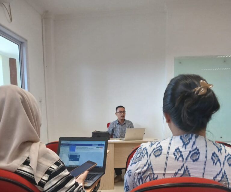 MAHASISWA PPG UMRAH GELOMBANG 2 TAHUN 2024 LAKSANAKAN UJIAN TENGAH SEMESTER: MOMEN EVALUASI KOMPETENSI CALON GURU PROFESIONAL